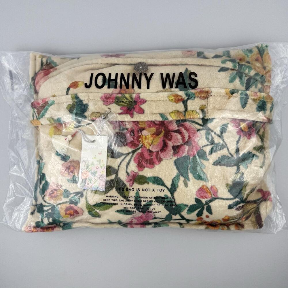 Johnny Was Travel Blanket MIRAZE Floral Rose Pink Boho Polyester 68x53 New - Picture 8 of 10